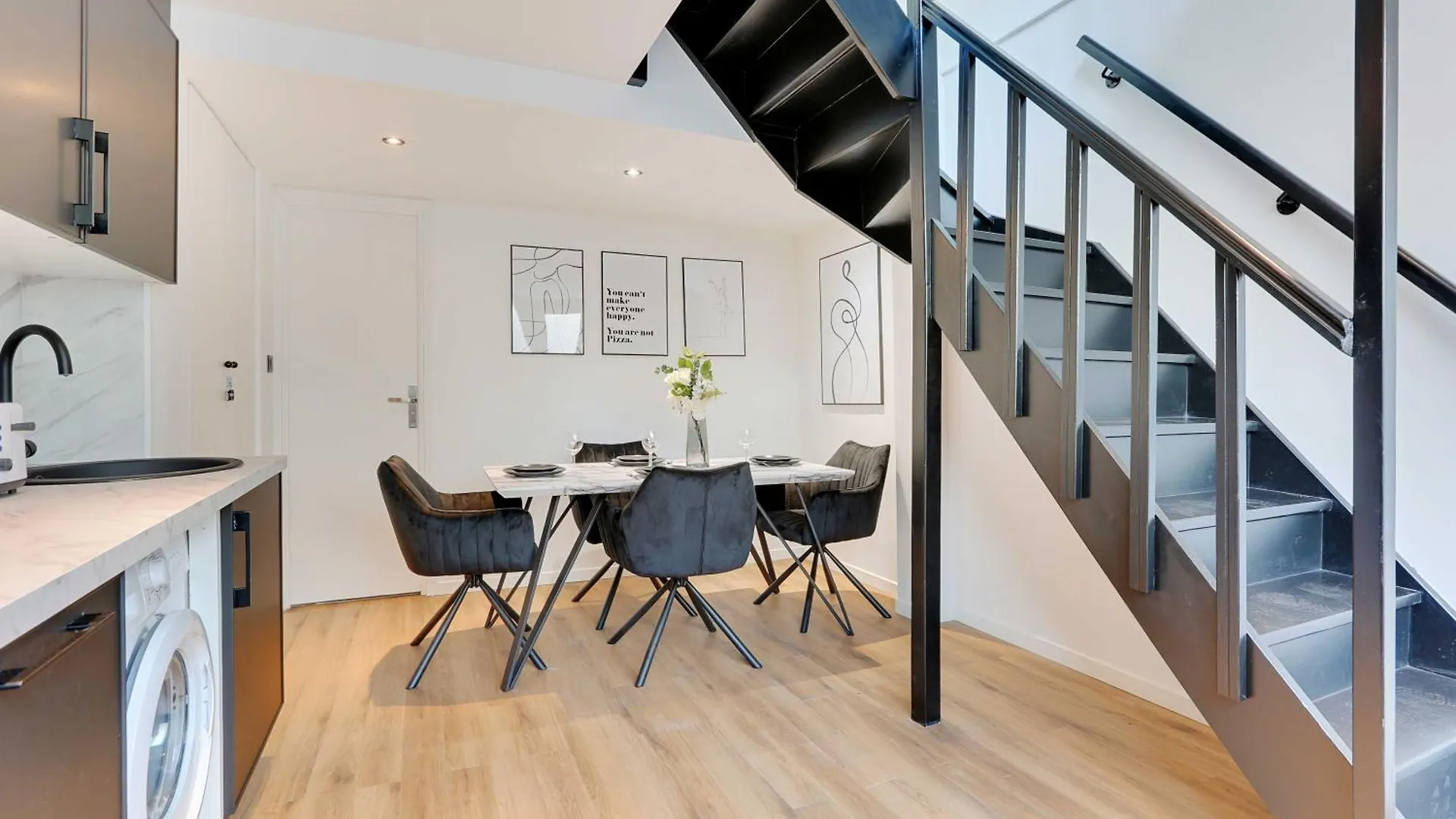 Amazing Apartment 1Bdr-4P Beaubourg - Le Marais Paris France
